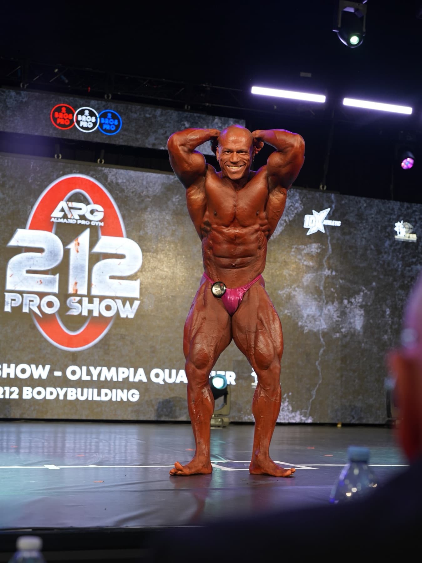 متسابق على مسرح ⁨212 Pro Show⁩ في برادفورد